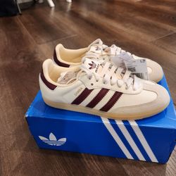 New with tag Adidas Unisex Samba OG Sneaker, size US men's 5 women's size 6.5, model: JS3830 in original box,