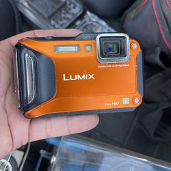 Panasonic Lumix TS5/FT5 16.1 MP Digital Camera 9.3x Zoom - Orange