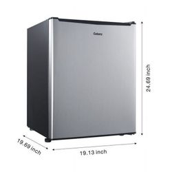 Galanz 2.7 CU FT Refrigerator with Freezer Compartment & Can Dispenser