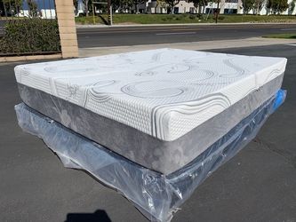 Cal King Organic Cool Gel Memory Foam!!