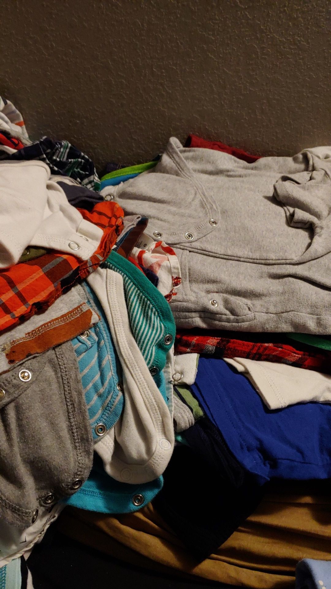 Free boy clothes 2t-6