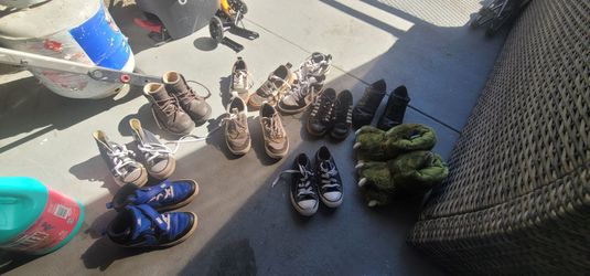 Youth shoes