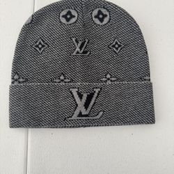 Grey V Beanie 