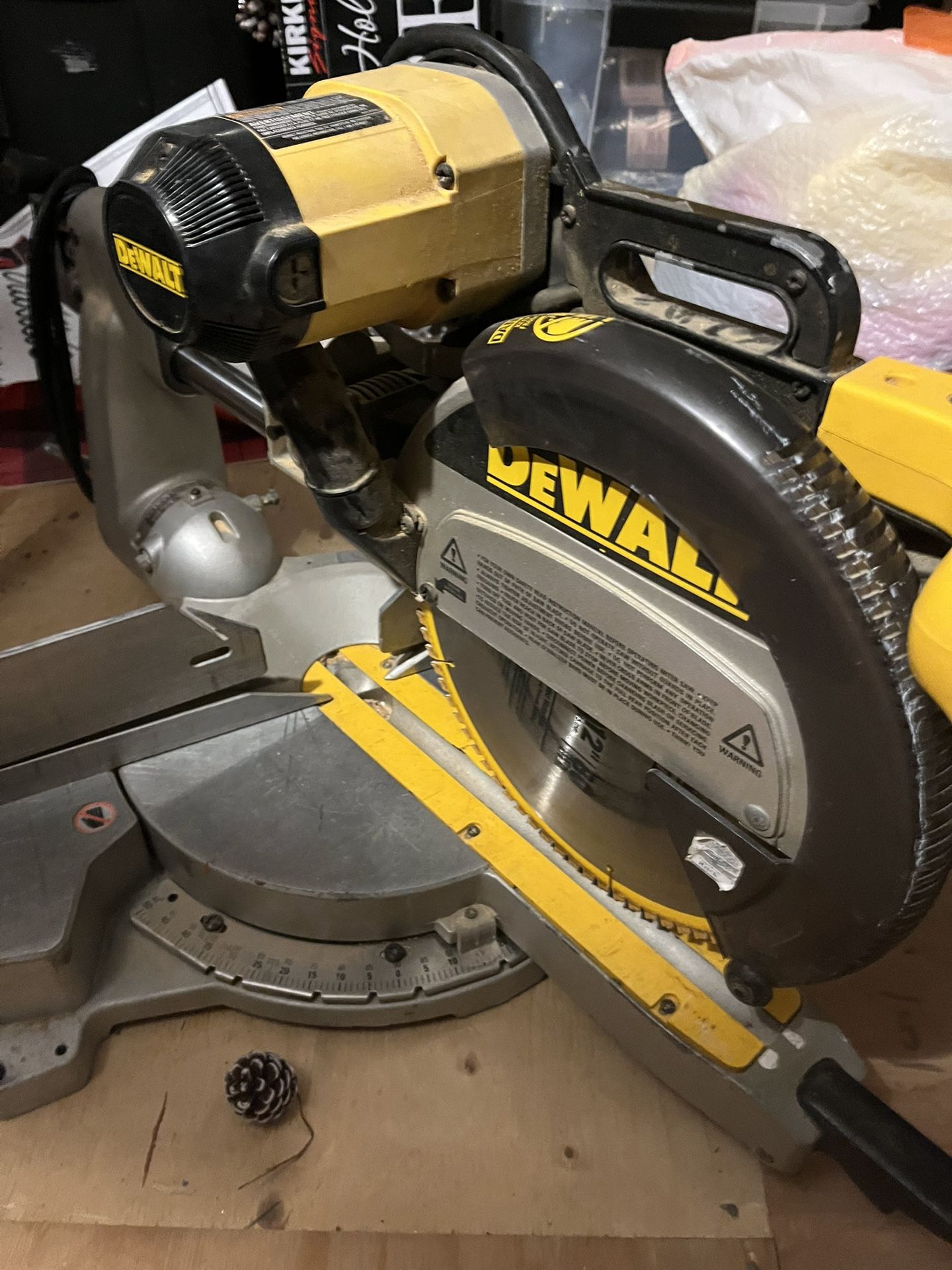 Dewalt 12 In Dbl Bevel ,slide Miter Saw