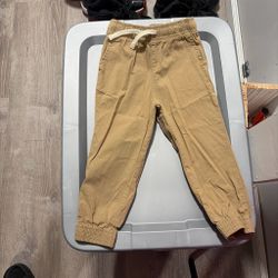 Tan cargos size 3T