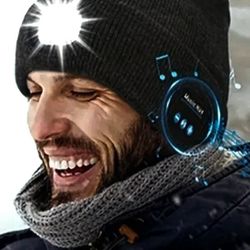 WINTER HAT WITH BLUETOOTH AND FLASHLIGHT  RECHARGEABLE 