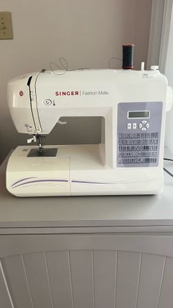 Singer Fashion Mate sewing machine