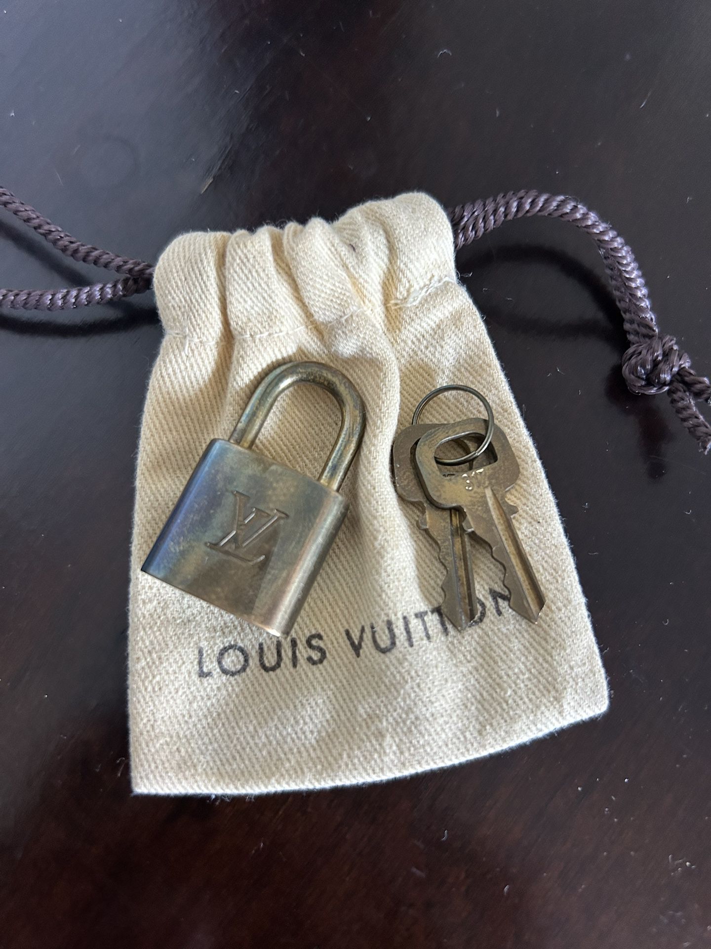 Louis Vuitton Lock And Keys for Sale in Orange, CA - OfferUp