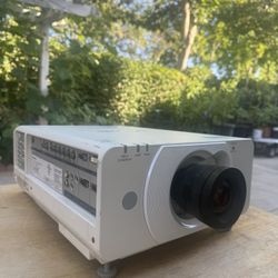 Panasonic Professional Projector - Perfect for Outdoor Movie Nights!