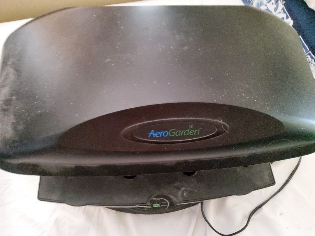 Aero Garden Indoor Herbs