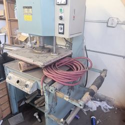 Air Press Ironing Machine