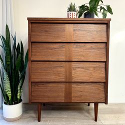 Mid Century Modern Dresser By Ward Furniture Co.