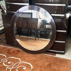 Wooden 6 Drawers Dresser And Mirror((59”L,18” D,,32” H ))   And 2 Nightstands ((24”L,16”D,16.5”H)$