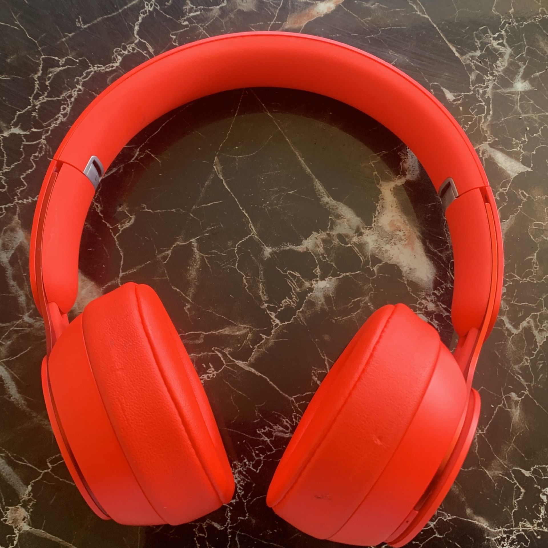 Beats Headphones Color Red