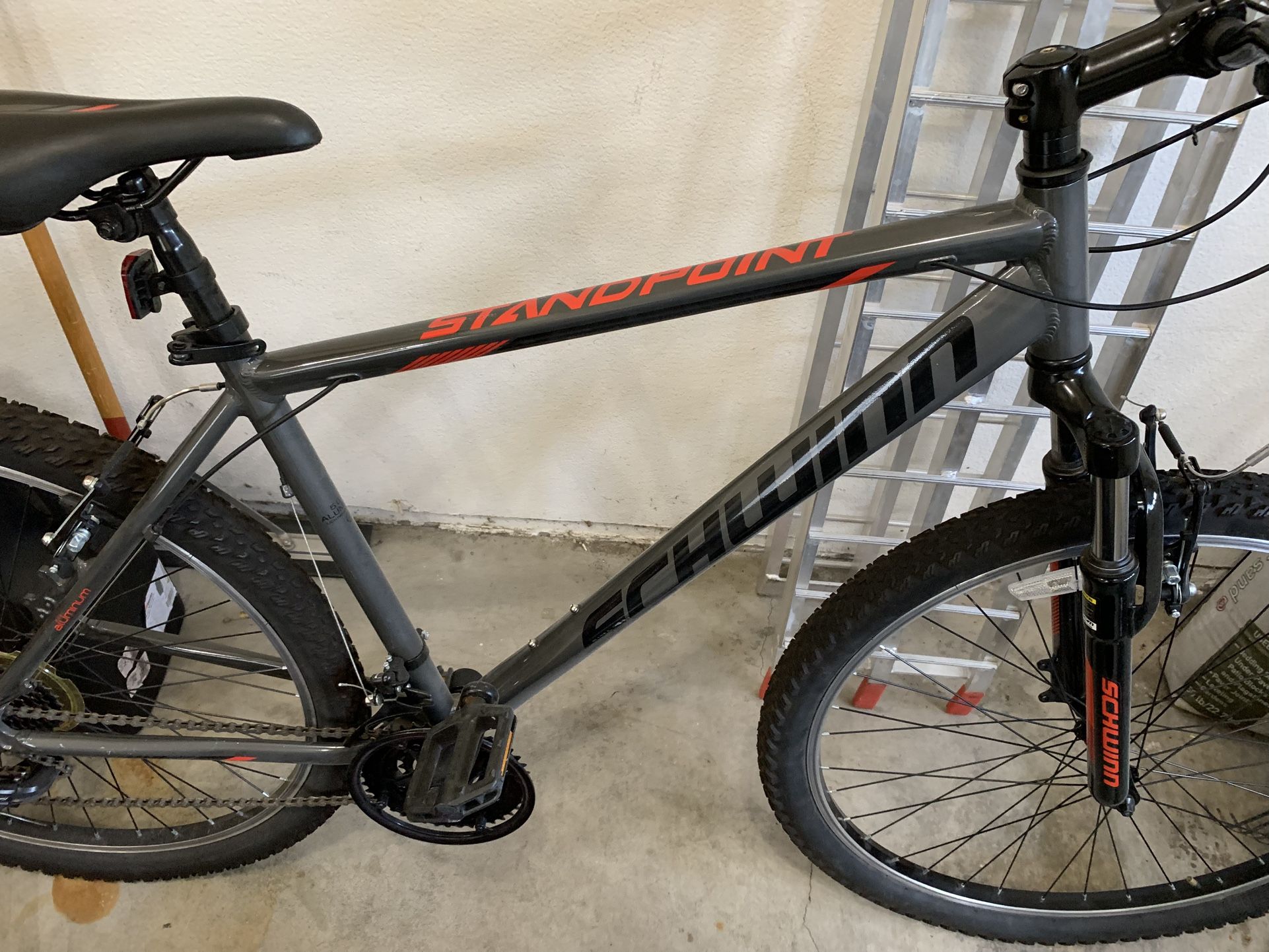 Schwinn Standpoint 27.5” Mountain Bike