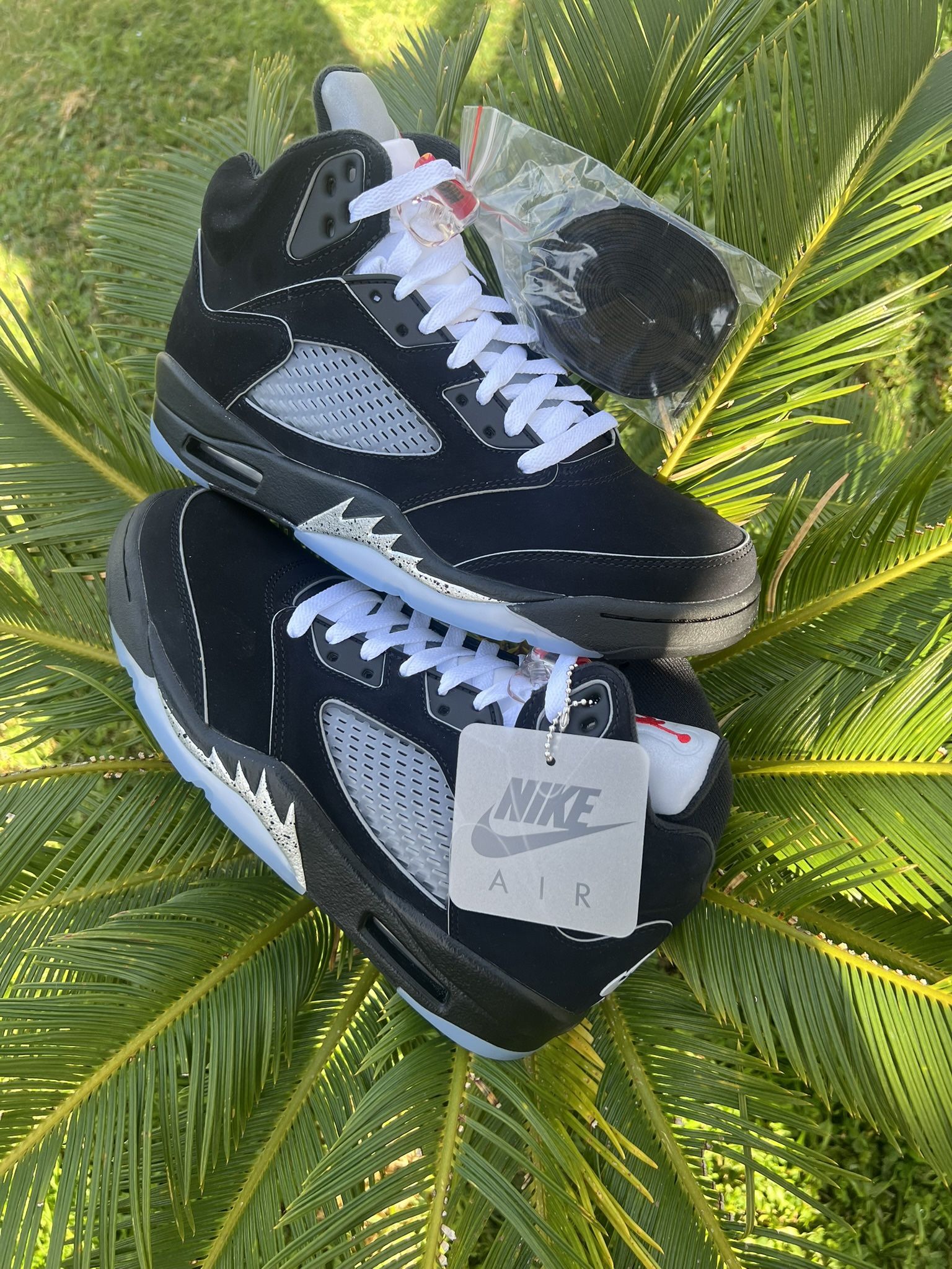 Jordan 5 Metallic