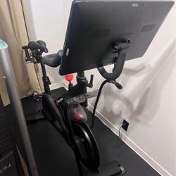 Peloton Bike