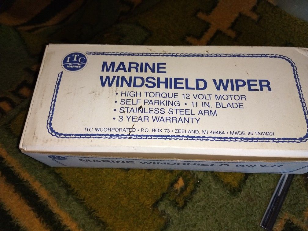 Marine windshield wipers