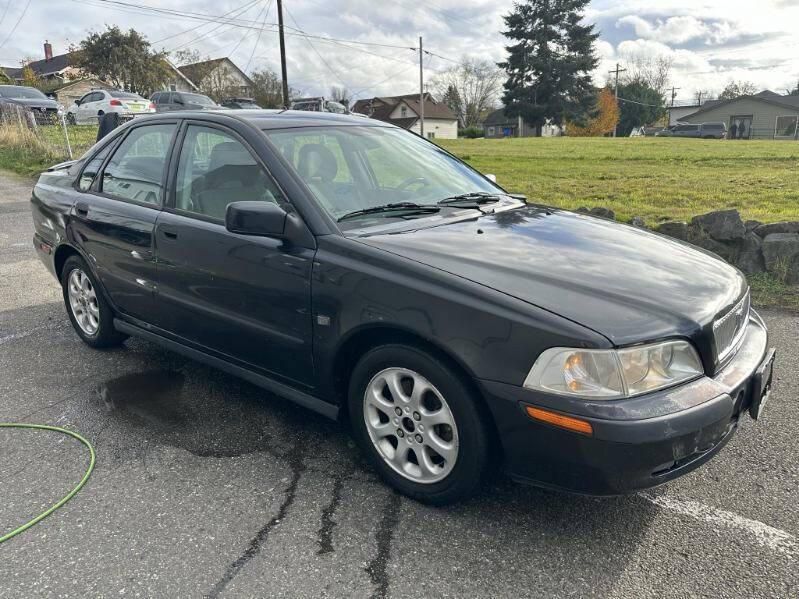 2001 Volvo S40
