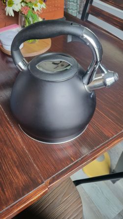 Tea kettle