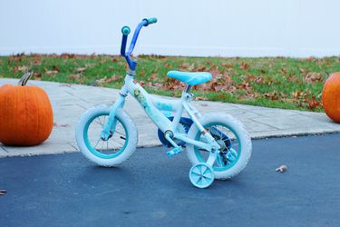 Girls Disney Frozen Bicycle New Condition