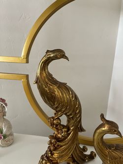 Vintage Syroco pheasant birds. Mother pheasant is missing her top plume.