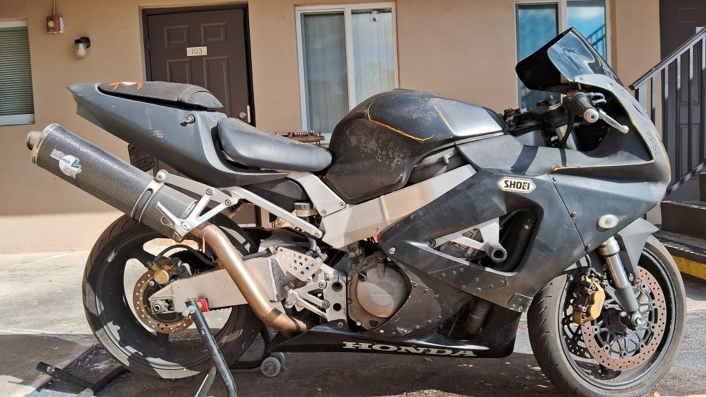 2001 Honda CBR 929 RR for Sale in Fort Lauderdale, FL - OfferUp