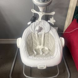 Graco Baby swing 