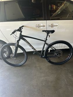 Giant Talon Santa Cruz bike