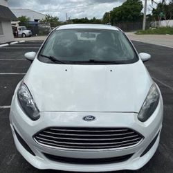 2015 Ford Fiesta Hatchback