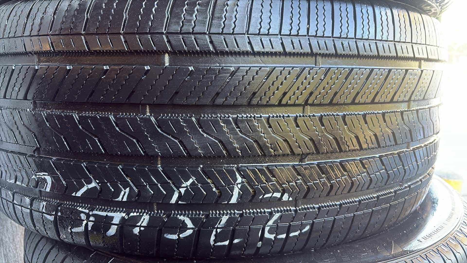 Tires 275-45r20 Bridgestone
