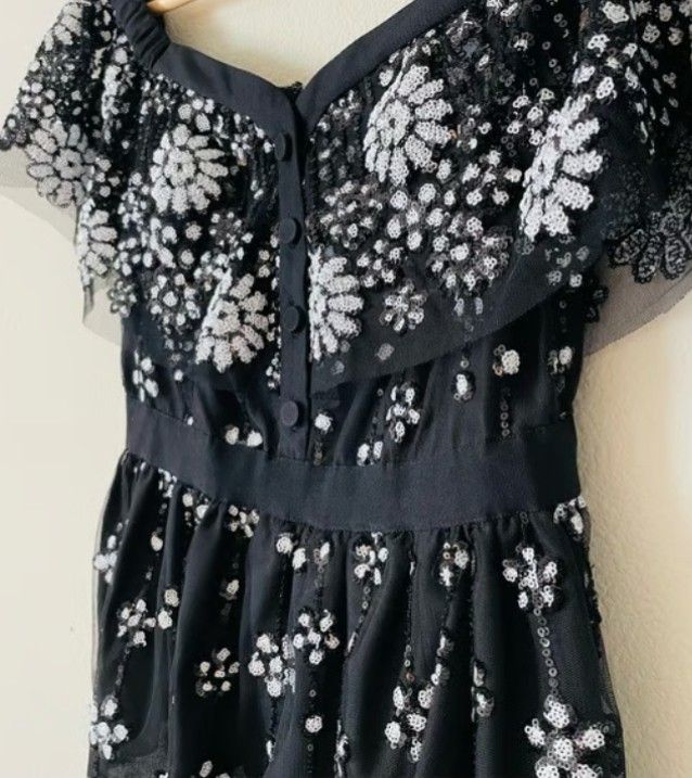 self-portrait SIZE 4 Deco floral sequin off the shoulder top