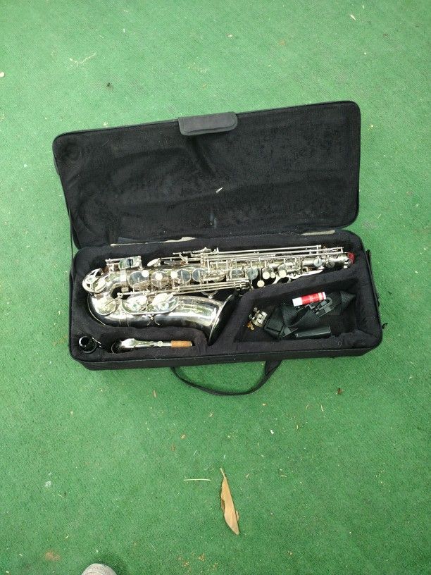 Lade Alto Sax