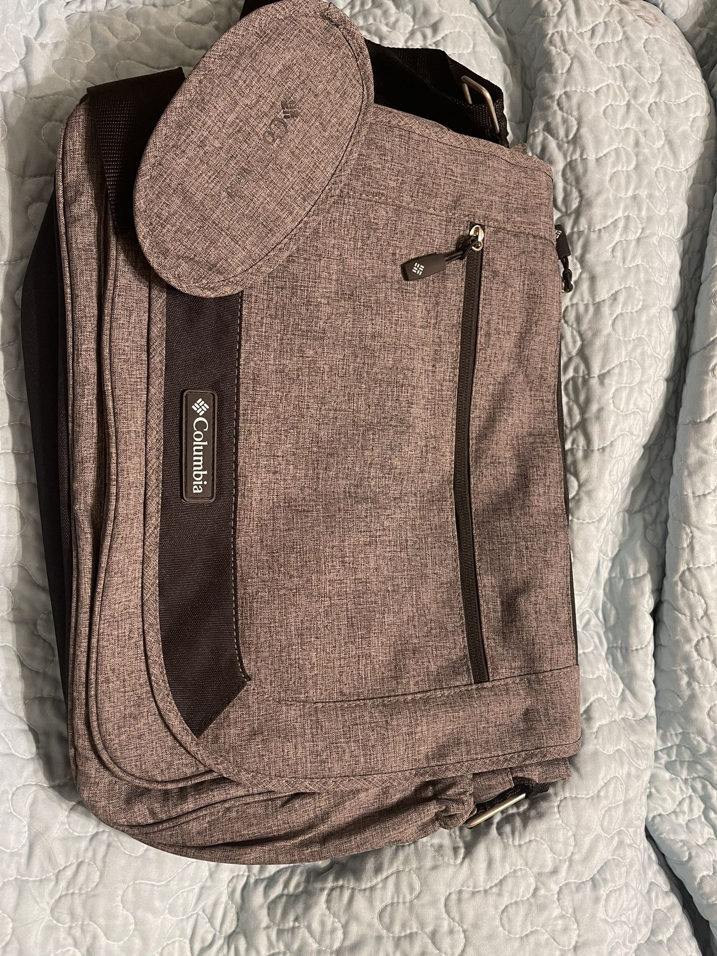 Columbia Messenger Bag Gray NWOT