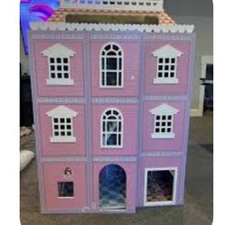 Doll House And Lots Included 