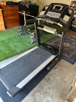 NordicTrack Elite 5700 Treadmill – Works Great, Incline & iFit Compatible