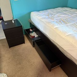 Full Size Bed With Mattress And Nightstand