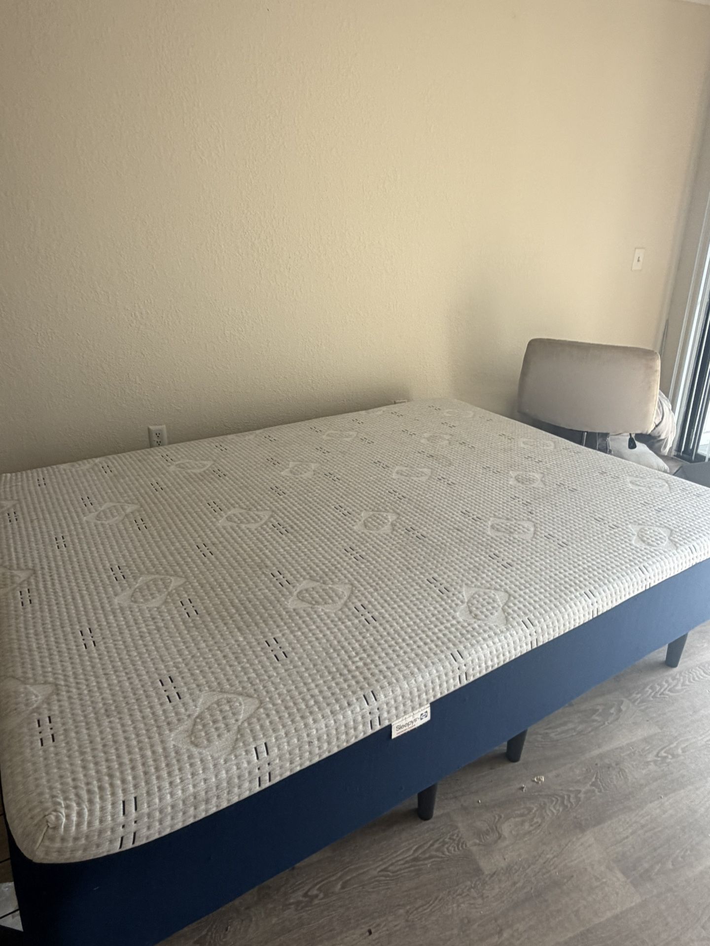 XL Queen mattress