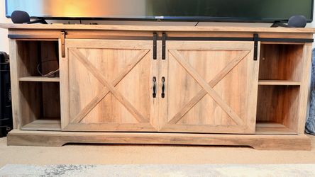 Farmhouse TV Stand / Entertainment Center