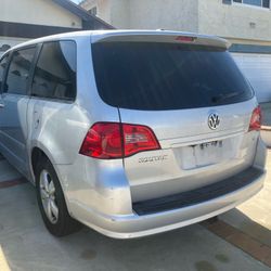 2010 Volkswagen Routan