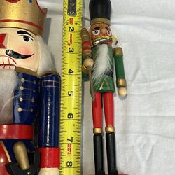 6 Nutcrackers