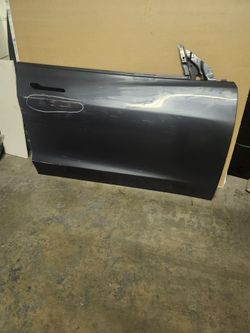17-23 Tesla Model 3 right Passenger Front Door Shell