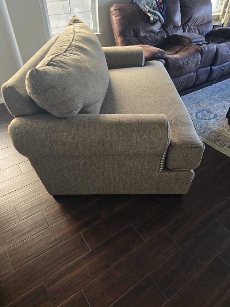 Oversized Chair/Couch 