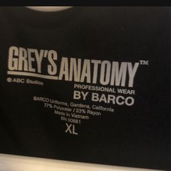 Greys Anatomy Scrubs Xl. changed careers barely worn like new