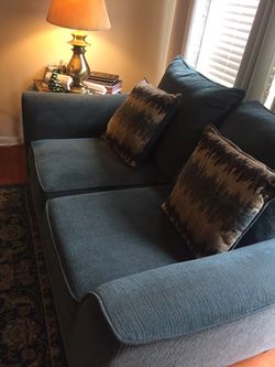 1 Love Seat With Matching Carpet 