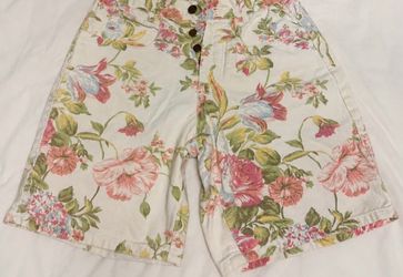 Perfect for cottagecore, coquette, spring/summer, picnic, and Y2K-inspired outfits.