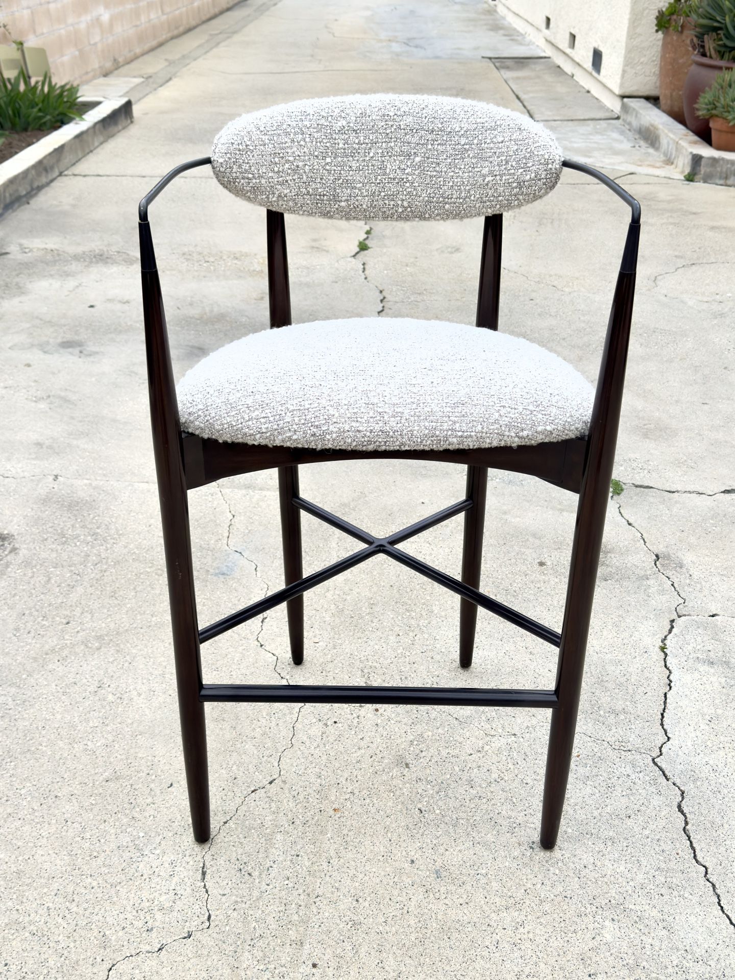 PAIR OF DESIGNER CHAIRS
