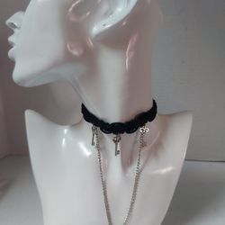 Handmade Cute Black With Chain Choker ,$ 8.00