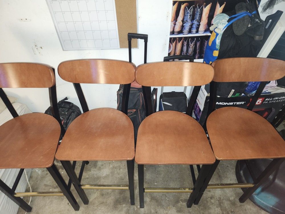 4 Bar Stools