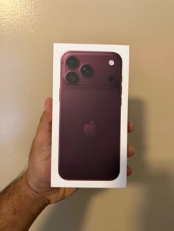 Iphone 18 pro max 512gb Burgundy Factory unlocked from Apple store